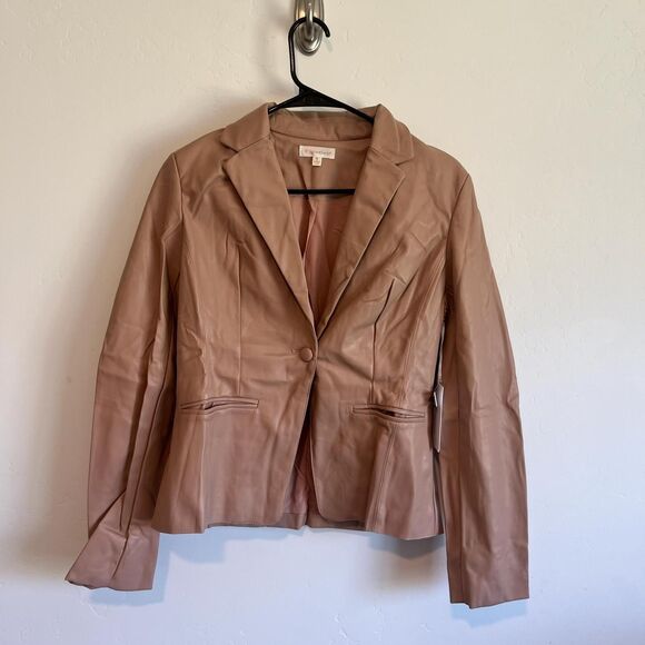 NWT Tan vegan leather blazer from the brand Rosevelvet in a size medium - Picture 1 of 5